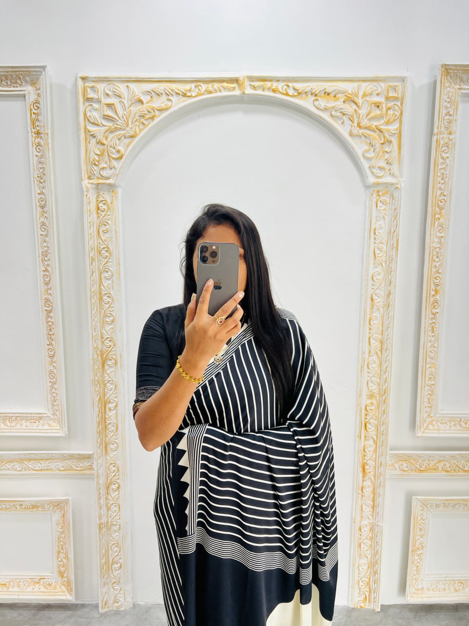 Black & White Saree with Bold White Circle Pallu – Modern Designer Look