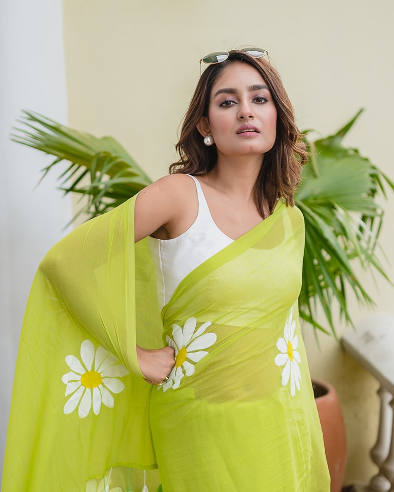 Lime Green Linen Cotton Saree with White Daisy Digital Print