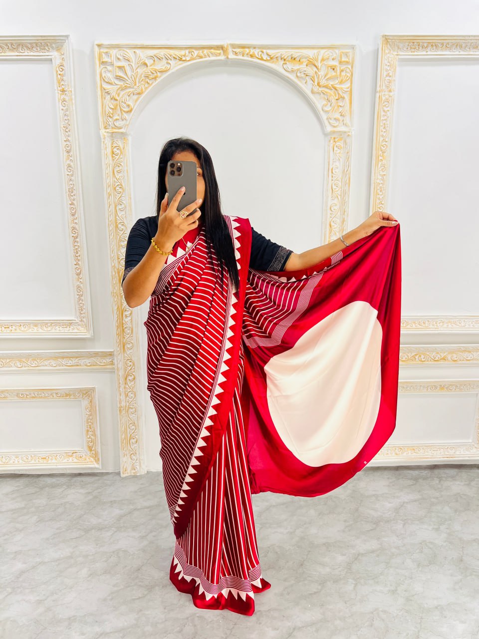 Maroon & White Saree with Bold White Circle Pallu – Modern Designer Look