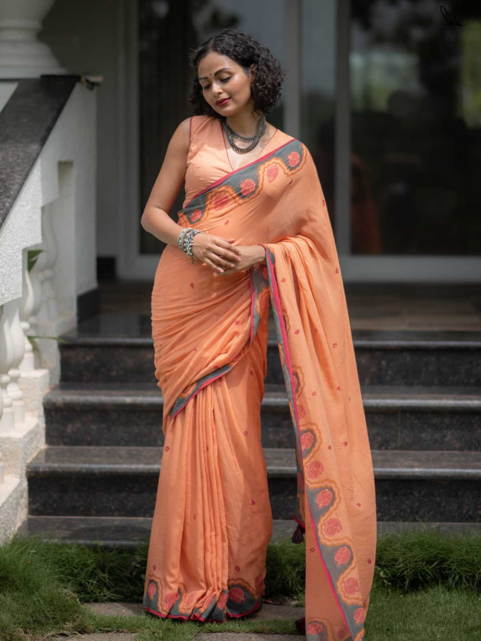 Peach Linen Digital Print Saree with Contrasting Border