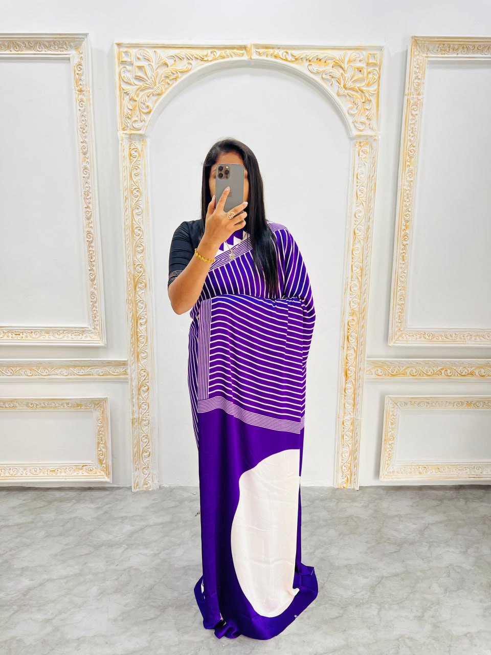 Purple & White Saree with Bold White Circle Pallu – Modern Designer Look
