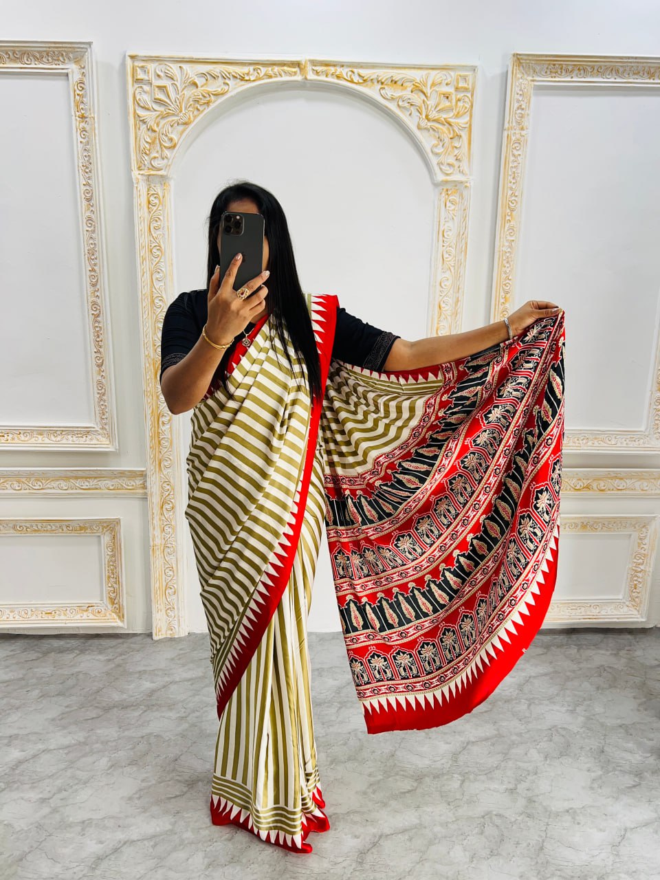 Stylish Ajrakh Design Saree with Striped Pallu – Trendy Look