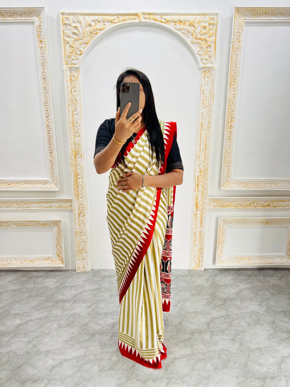 Stylish Ajrakh Design Saree with Striped Pallu – Trendy Look
