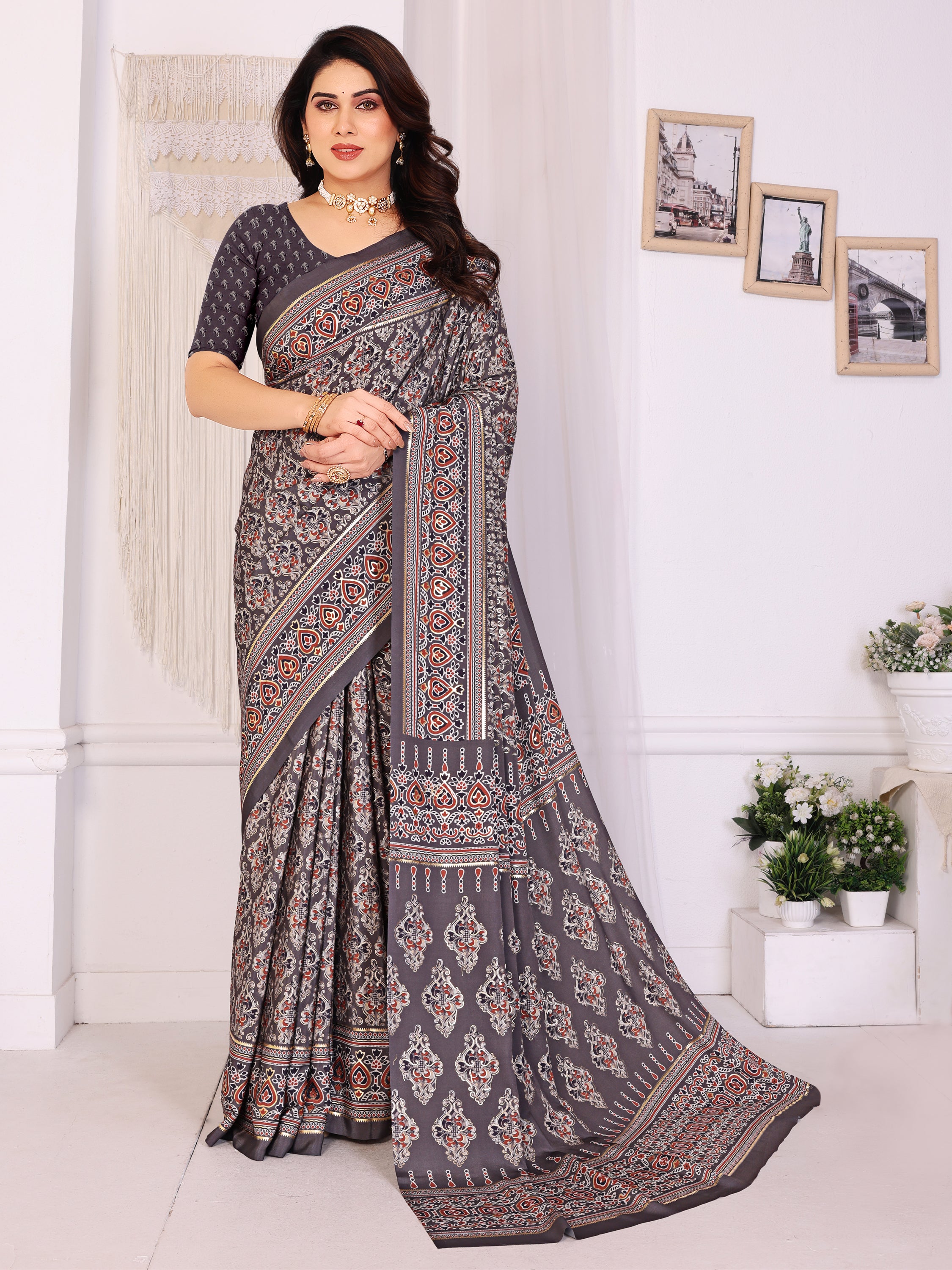 Elegant Grey Printed Pure Silk Saree with Designer Border