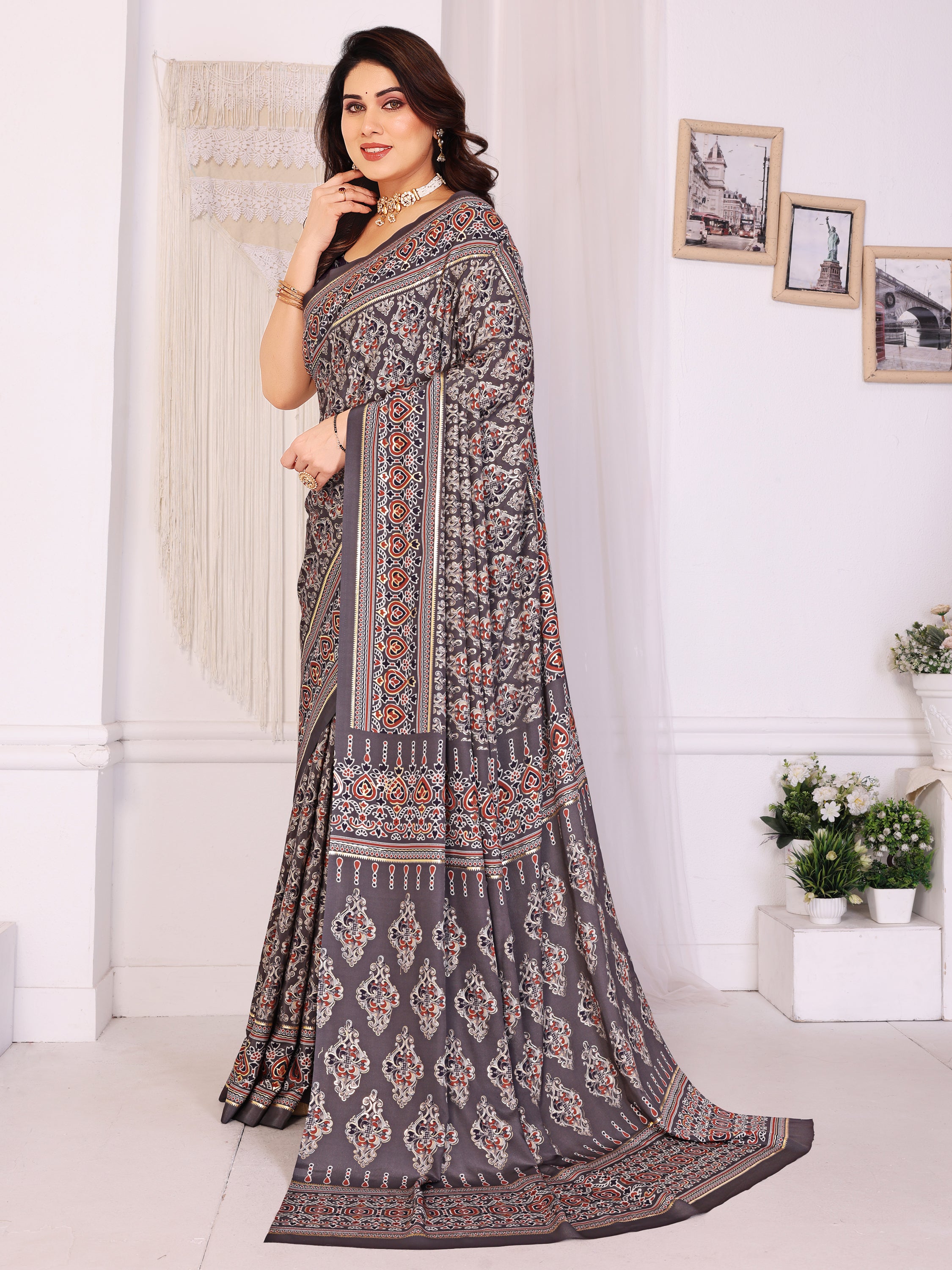 Elegant Grey Printed Pure Silk Saree with Designer Border