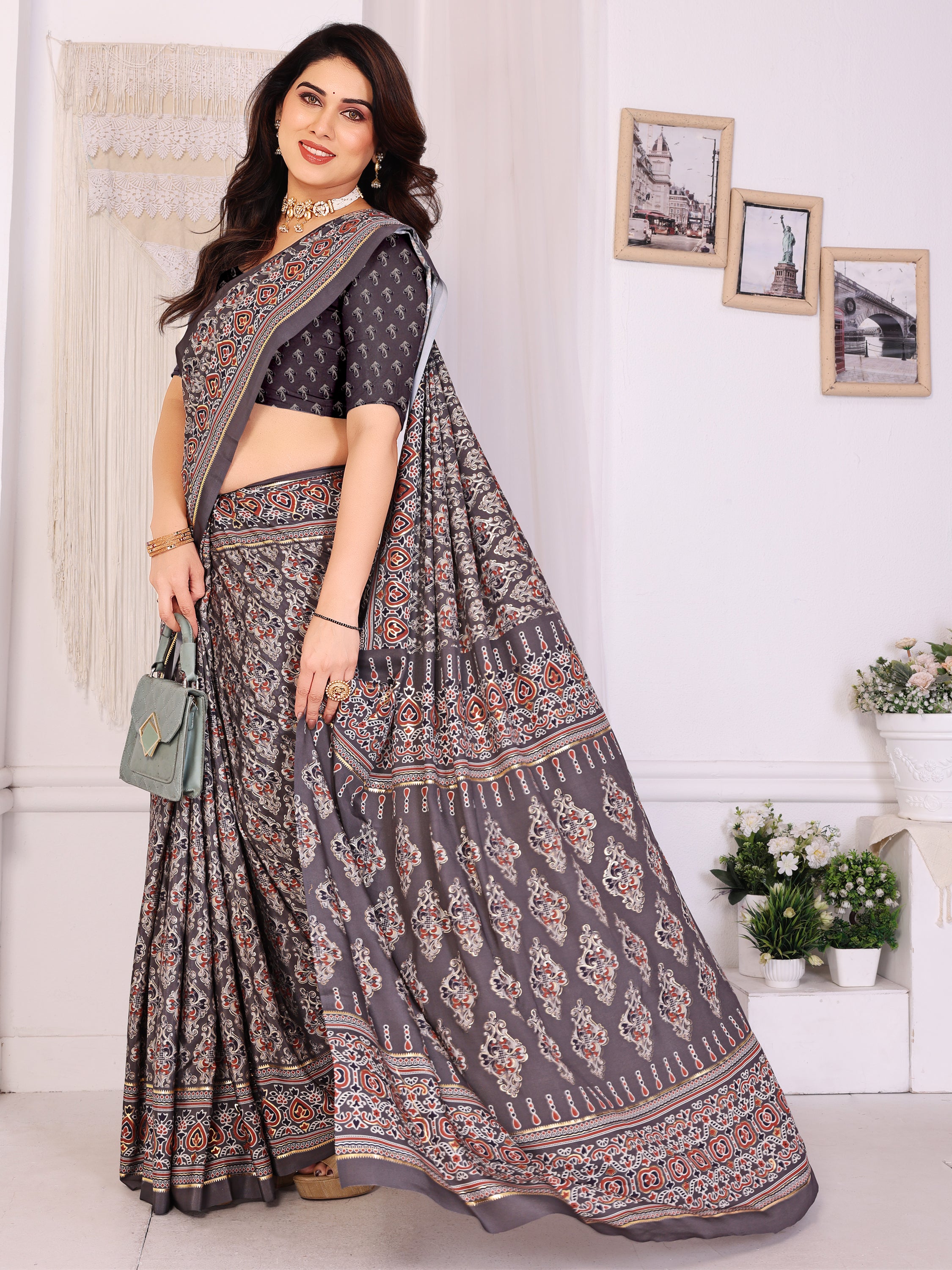 Elegant Grey Printed Pure Silk Saree with Designer Border