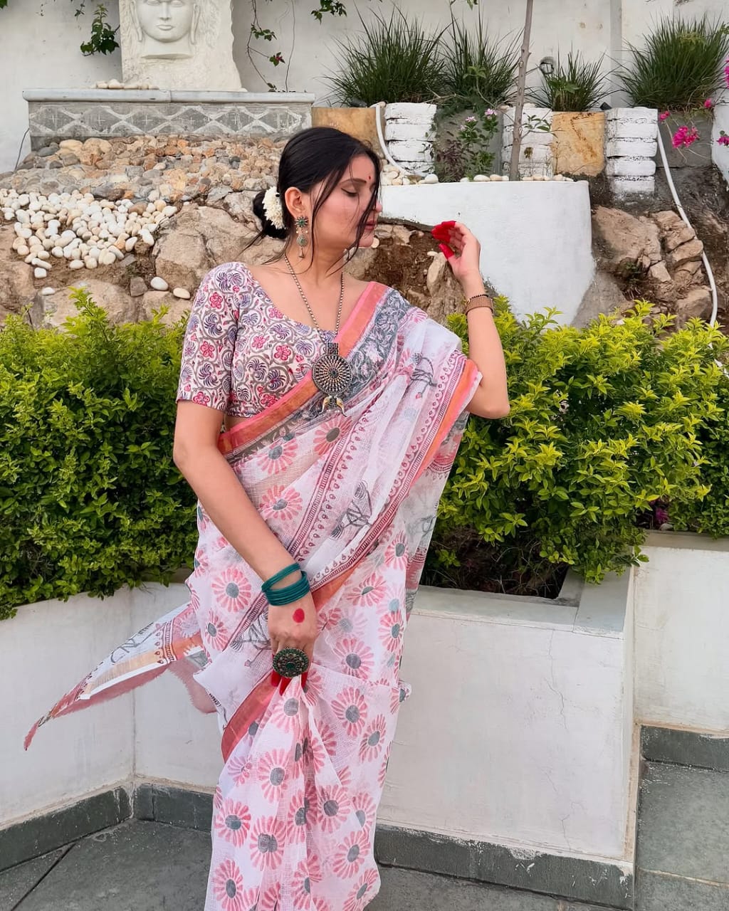 Pastel Pink Linen Saree with Sunflower Digital Print and Contrast Border