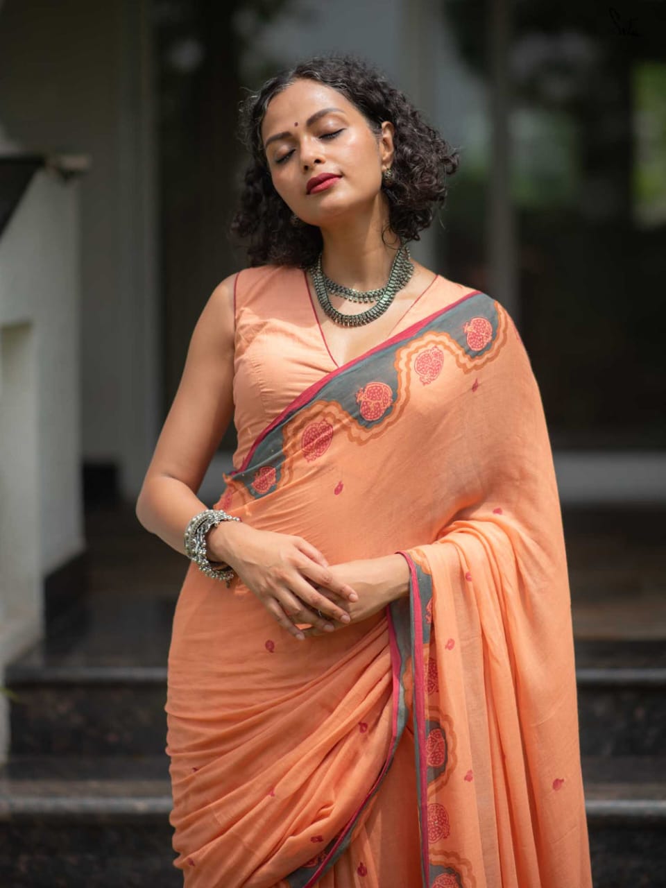 Peach Linen Digital Print Saree with Contrasting Border